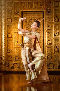 Traditional Thai Khon Dance Performance in Bangkok,Thailand