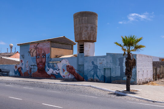 One of the many amazing murals in the city of Espargos in Cape Verde. This colourful painting brings the city to life and it gives a good vibrant feeling when strolling through the streets of the capi