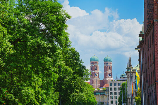  Munich skyline with Marienplatz town hall