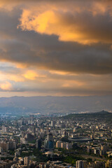 Obraz premium Panoramic aerial cityscape sunset view of Tbilisi, the capital of Georgia