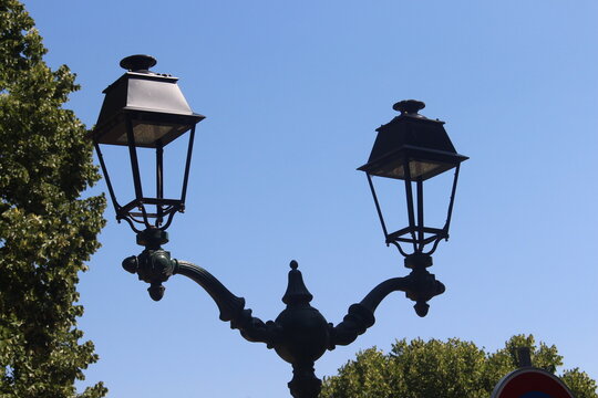 alte Laterne in der Stadt