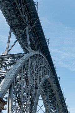 Close up detail of the Dom Lu&iacute;s I Bridge over the Duoro at Porto. Constructed in 1886.