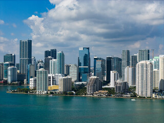 Obraz premium Aerial Miami Brickell downtown financial district. Miami skyline. Miami city aerial view. Travel in Miami.