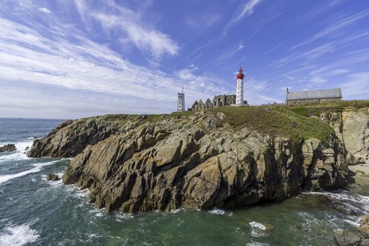 Lighthouse with Saint Mathieu Abbey next to Notre Dames des Graces Church, Plougonvelin, D&eacute;partement Finist&egrave;re, France