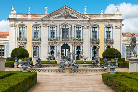 Palace of Queluz fa&ccedil;ade and formal garden near Lisbon