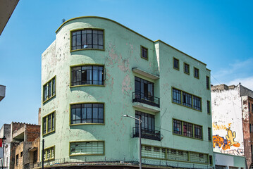 Obraz premium edificio, arquitectura, casa, ciudad, viejo, urbana, cielo, cristaleras, despacho, apartamento, azul, construcción, exterior, residencial, fachada, agiotaje, muro, ladrillo, nuevas, lentes, rascacielo