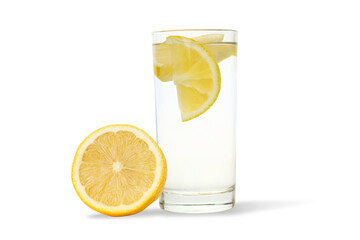 Obraz na płótnie Canvas Glass of cold lemon drink with lemon slice, PNG