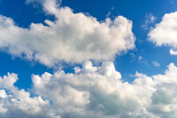 Fototapeta premium Cloudy skyscape background. Cloudscape sky background. Cloud in the sky. Background with cloud. Gloomy sky with overcast clouds. Skyscape and cloudscape. Sky with clouds. Majestic view