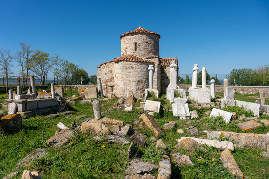 Has Yunus Bey Tomb and Ottoman Cemetery in Enez, Edirne, Turkiye