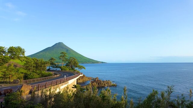 開聞岳と瀬平公園（鹿児島県指宿市）