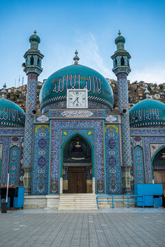 Visit to the blue mosque in Kabul showcases stunning architecture and cultural significance in Afghanistan's rich history