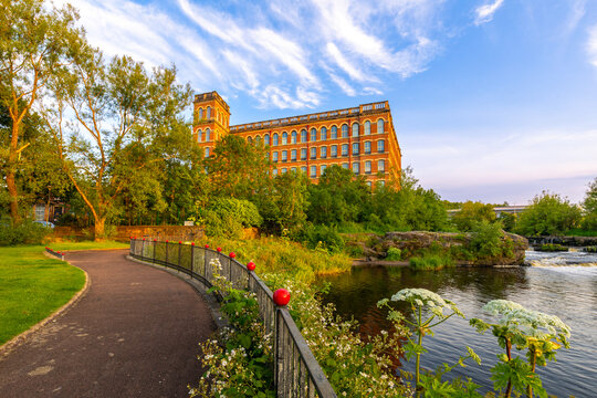 Exploring the scene near Anchor Mill by White Cart Water in Paisley at sunset
