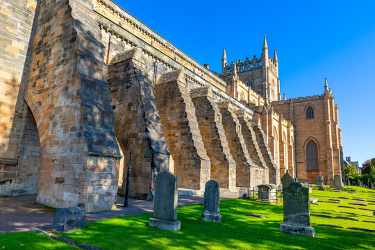 Dunfermline Abbey showcases historic architecture and ancient burial grounds in Scotland