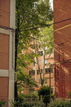 Fachadas de edificios residenciales en Madrid