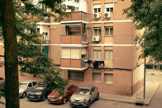 Fachadas de edificios residenciales en Madrid