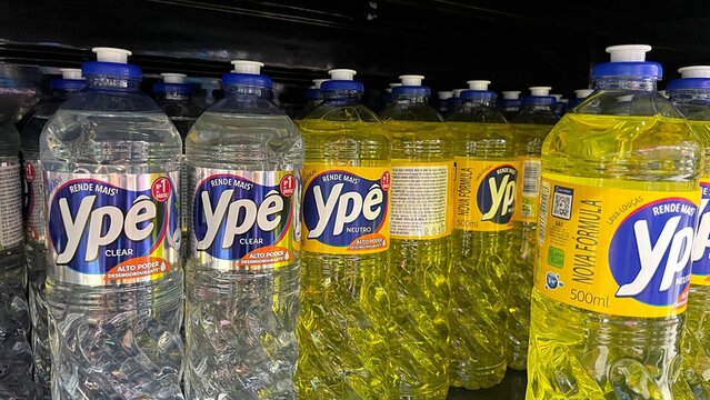 Salvador, Brazil - May 13, 2026: Yp&ecirc; products. Brazilian Detergente Yp&ecirc; (bottles of Yp&ecirc; dish soap) on a supermarket shelf. 