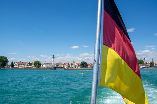 Konstanz ist die gr&ouml;&szlig;te Stadt am Bodensee und Kreisstadt des Landkreises Konstanz.