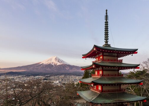 Five-storey pagoda, Chureito Pagoda, overlooking Fujiyoshida City and Mount Fuji Volcano, Yamanashi Prefecture, Japan