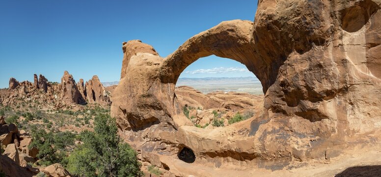Arch Double O Arch, Devils Garden, Arches National Park, Moab, Utah, USA