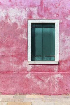 Pink wall with window, colorful house wall, closed shutters, morbid, colorful facade, Burano Island, Venice, Veneto, Italy