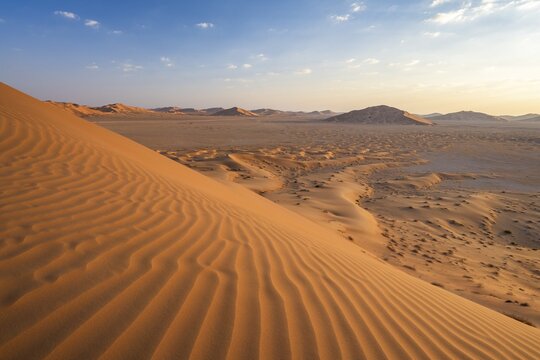 Sand dunes in the Rub Al Khali desert, the world's largest sand desert, Empty Quarter, Oman