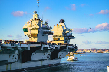 the military ship © ZEMING