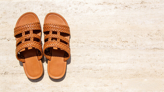 Leather sandals woven straps