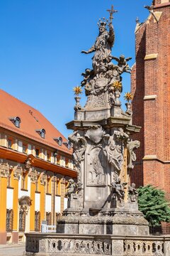 Baroque monument of st john of nepomuk in ostrow tumski, wroclaw