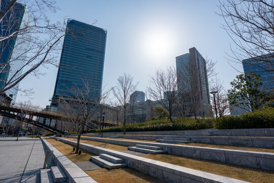 大阪駅　うめきた公園