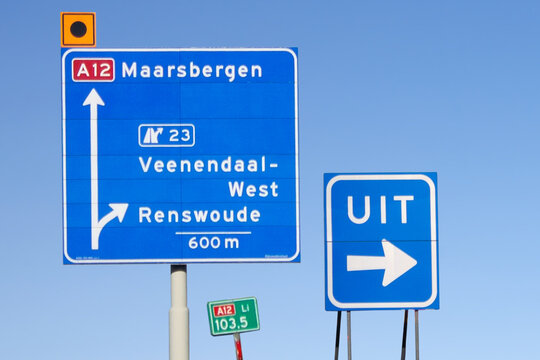 Niederlande, Autobahn a12, Autobahntafel, Ausfahrt, Veenendaal-West, Renswoude