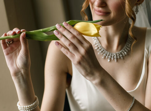 yellow tulip flower bouquet bridal party