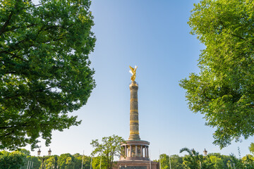 Fototapeta premium Berlin Victory Column on sunny summer day 