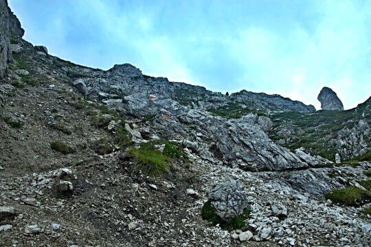 Austrian Alps - view of the footpath near peak Elfer in Stubai Alps