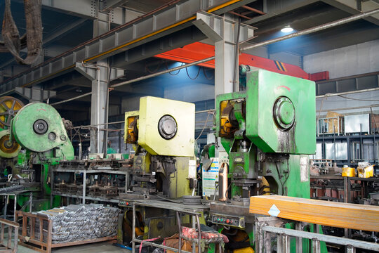 Double Disc Friction Screw Press in Factory Workshop