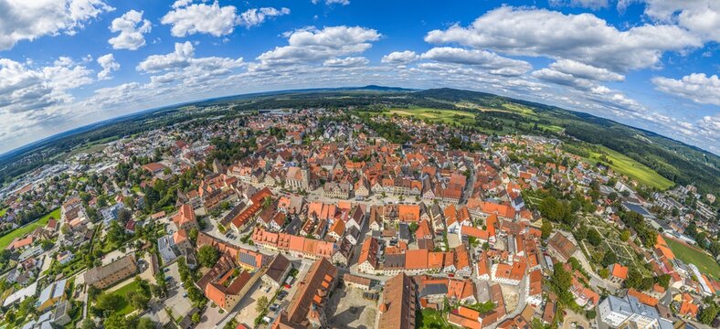 Die sehenswerte Kleinstadt Altdorf bei N&uuml;rnberg in Mittelfranken aus der Vogelperspektive