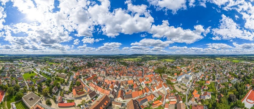 Die sehenswerte Kleinstadt Altdorf bei N&uuml;rnberg in Mittelfranken aus der Vogelperspektive