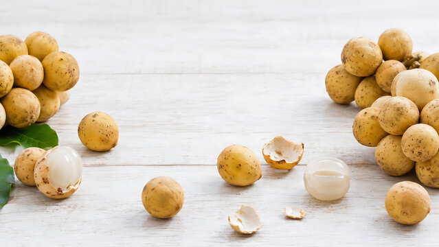 Fresh Longkong Tropical Fruit with Yellow Brown Peel for Asian Market Produce