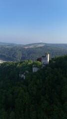Fototapeta premium Thernberg und die Bucklige Welt im perfekten Einklang!