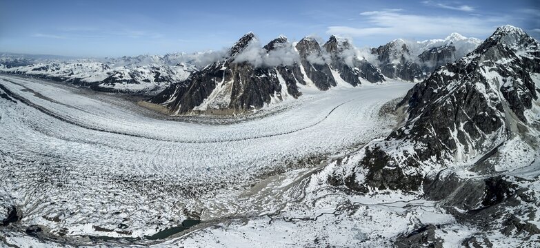 Mount Church, Mount Grosvenor, Mount Johnson Mount Wales and Mount Bradley in front of Ruth Glacier, Alaska Range glaciers and mountains, Alaska, USA