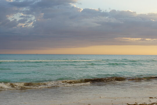 sunset, siesta key beach, sarasota, florida, evening, north america, april 2026, travelling, ocean, beach, nature, landscape, usa