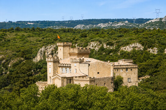vue du Ch&acirc;teau de la Barben