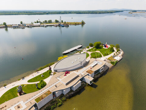Aerial view of the Danubiana Meulensteen Art Museum on a peninsula in the Danube river with modern sculptures and green lawns Bratislava, Bratislavsky kraj, Slovakia.
