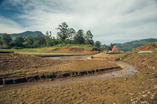 Sunken Town of Maskeliya (Old Maskeliya Town)  Mysterious Sunken Town in Sri Lanka Hill Country