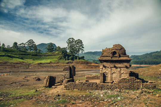 Sunken Town of Maskeliya (Old Maskeliya Town)  Mysterious Sunken Town in Sri Lanka Hill Country