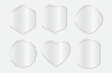 Collection of six white blank labels with various shapes © MdRaihan