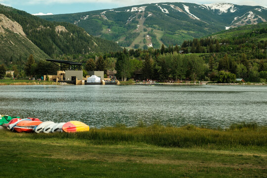 Avon Colorado in the summertime near the lake in the Rocky Mountains. nottingham lake. 
