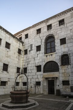 Inner courtyard in the prison, Doge's Palace, Venice, Veneto, Italy