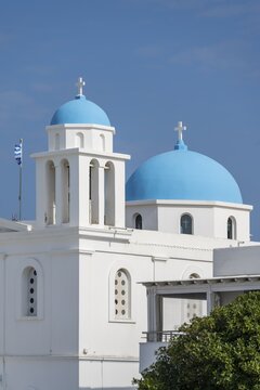 Blue and White Greek Orthodox Church Church &Iota;&epsilon;&rho;ό&sigmaf; &Nu;&alpha;ό&sigmaf; &Zeta;&omega;&omicron;&delta;ό&chi;&omicron;&upsilon; &Pi;&eta;&gamma;ή&sigmaf;, Parikia, Paros, Cyclades, Aegean Sea, Greece