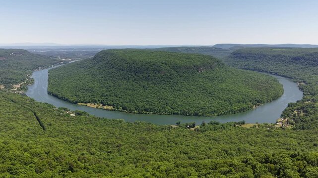 Aerial Drone View of Tennessee River Horseshoe Bend and Forested Plateau at Snooper's Rock Prentice Cooper State Forest