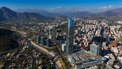 Fototapeta premium Santiago cityscape with andes mountains background chile